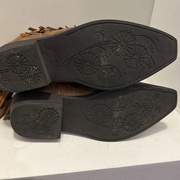 Roper Brown Fringe boots - Picture 5 of 5